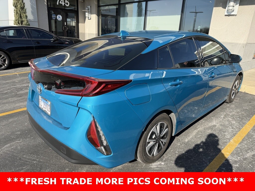 2018 Toyota Prius Prime Premium photo 3