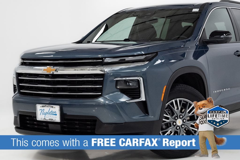 Used 2024 Chevrolet Traverse LT SUV