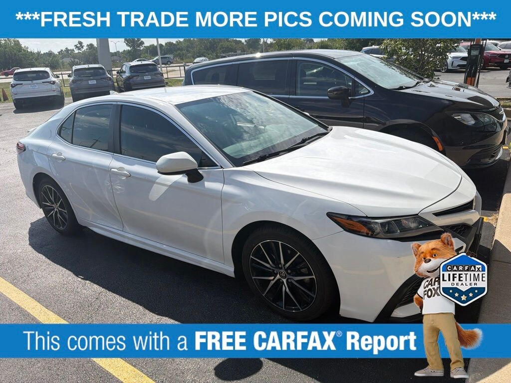 Used 2021 Toyota Camry SE Sedan