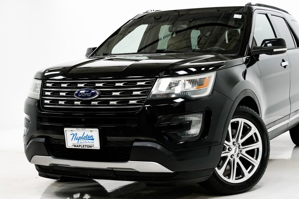 2016 Ford Explorer Limited photo 2