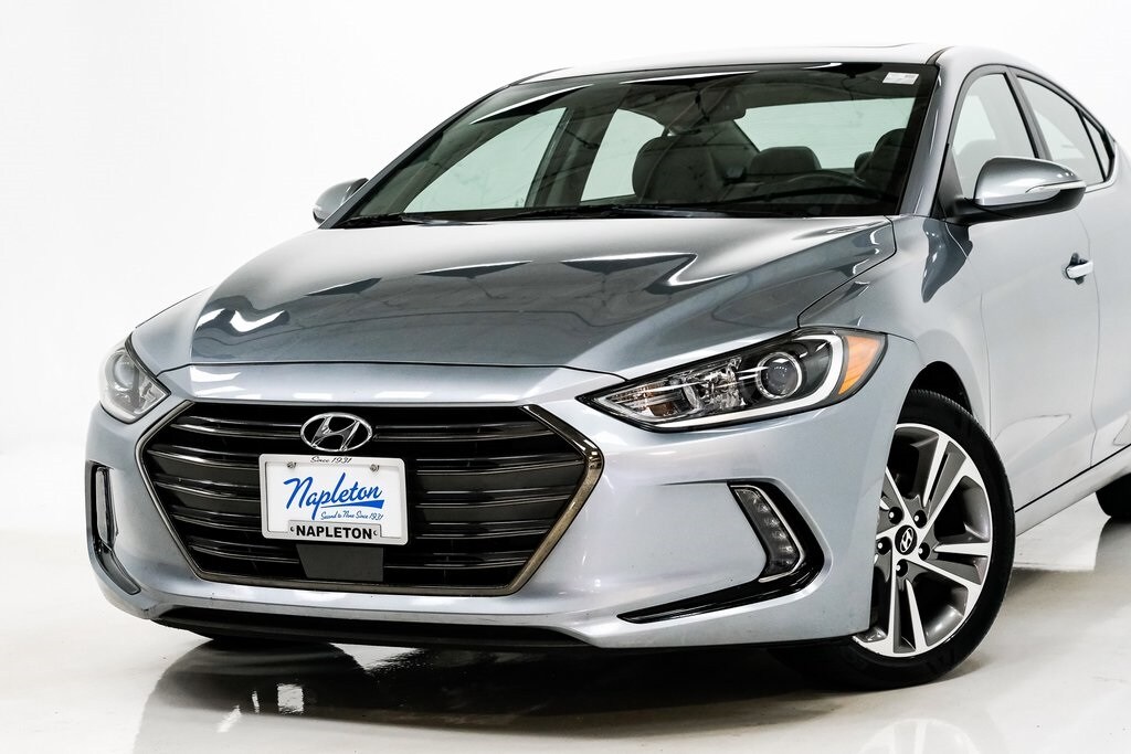 2017 Hyundai Elantra Limited photo 2