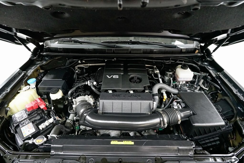 2023 Nissan Frontier SV photo 2