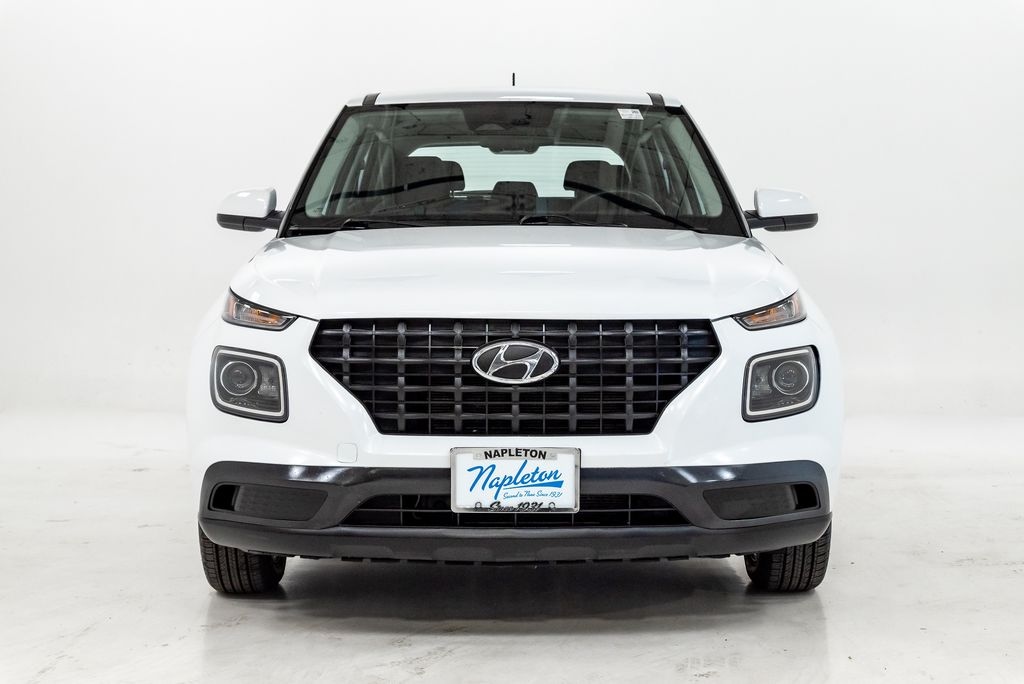 Used 2023 Hyundai Venue SE SUV