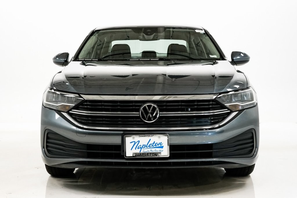 Used 2024 Volkswagen Jetta 1.5T SE Sedan