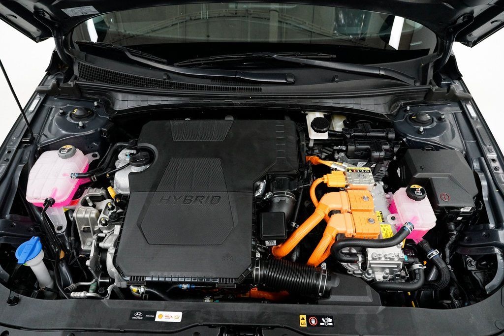 Used 2024 Hyundai Elantra Hybrid Blue Sedan