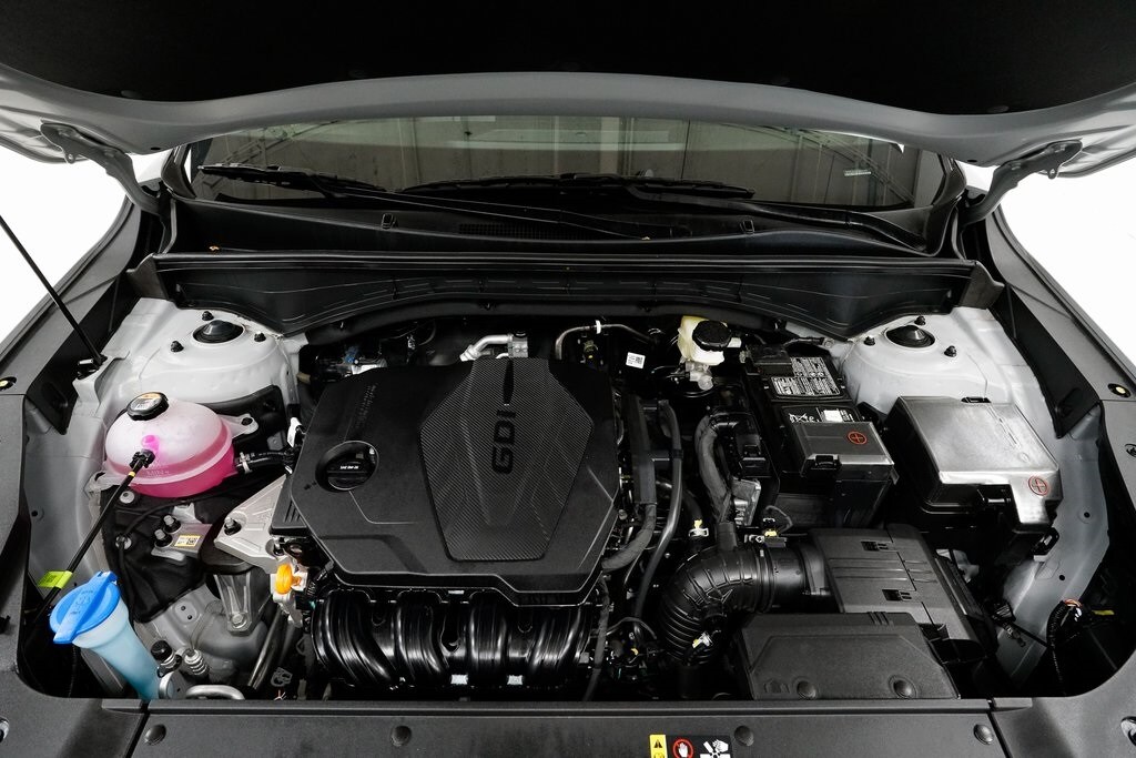 2025 Kia Sorento S photo 2