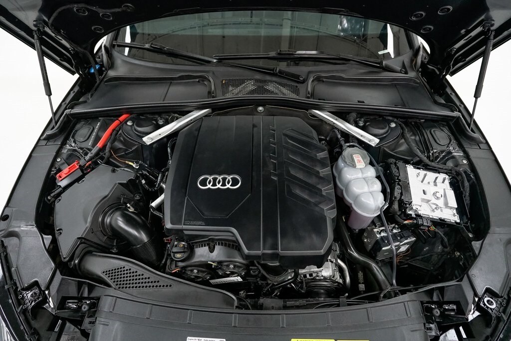 2023 Audi A4 45 S line Premium Plus photo 3