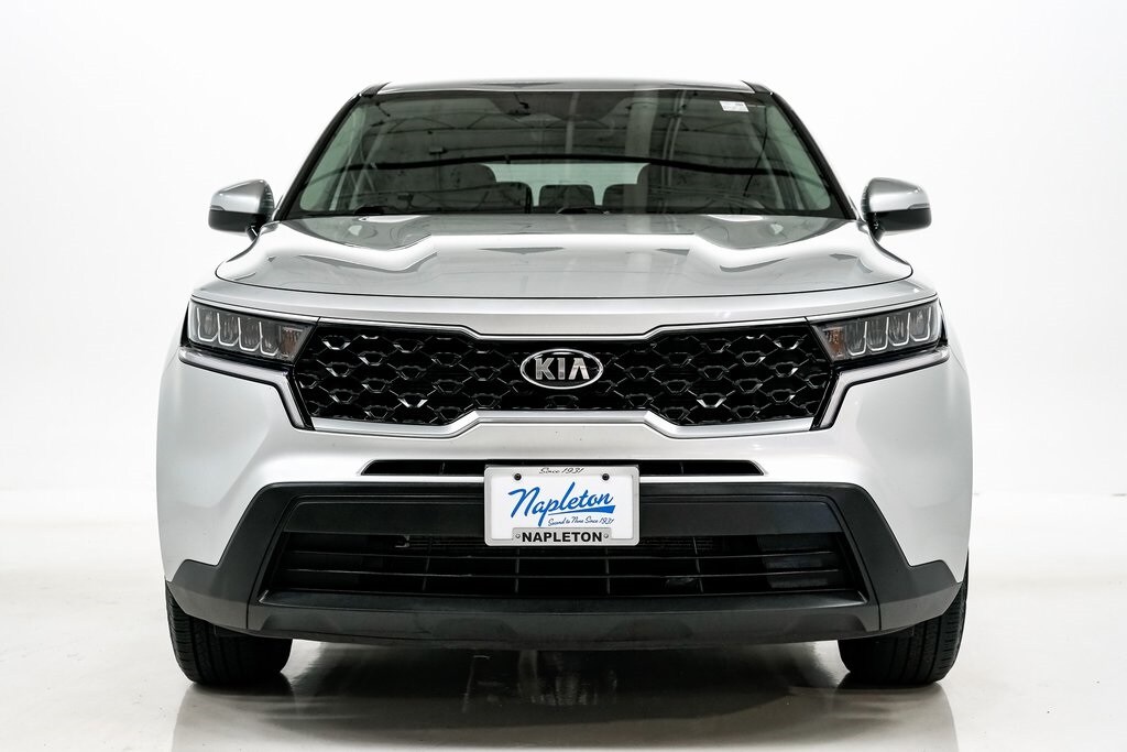 2021 Kia Sorento LX photo 4