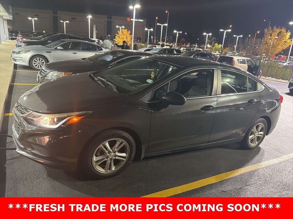 Used 2017 Chevrolet Cruze LT Sedan