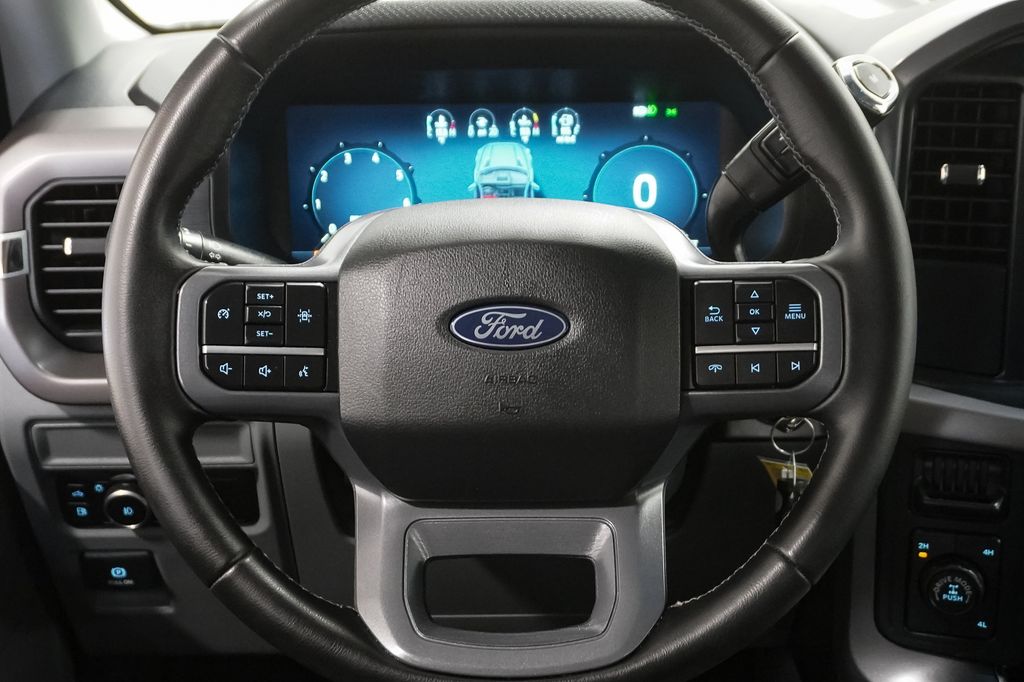 2025 Ford F-150 XLT - Photo 14