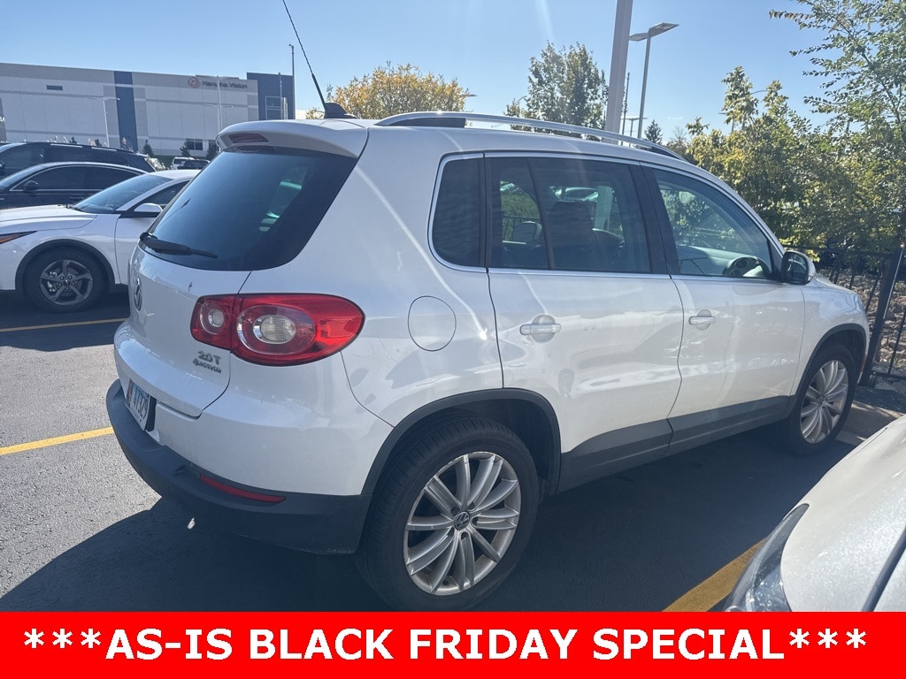 Used 2011 Volkswagen Tiguan SEL SUV