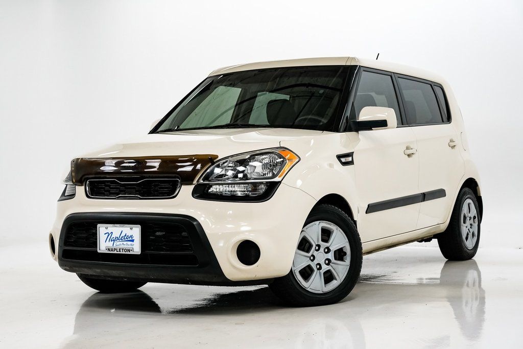Used 2013 Kia Soul Base Hatchback