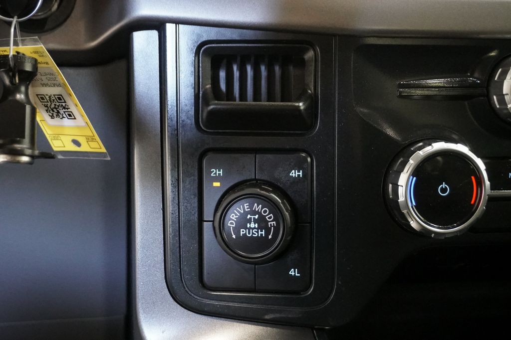 2025 Ford F-150 XLT - Photo 20