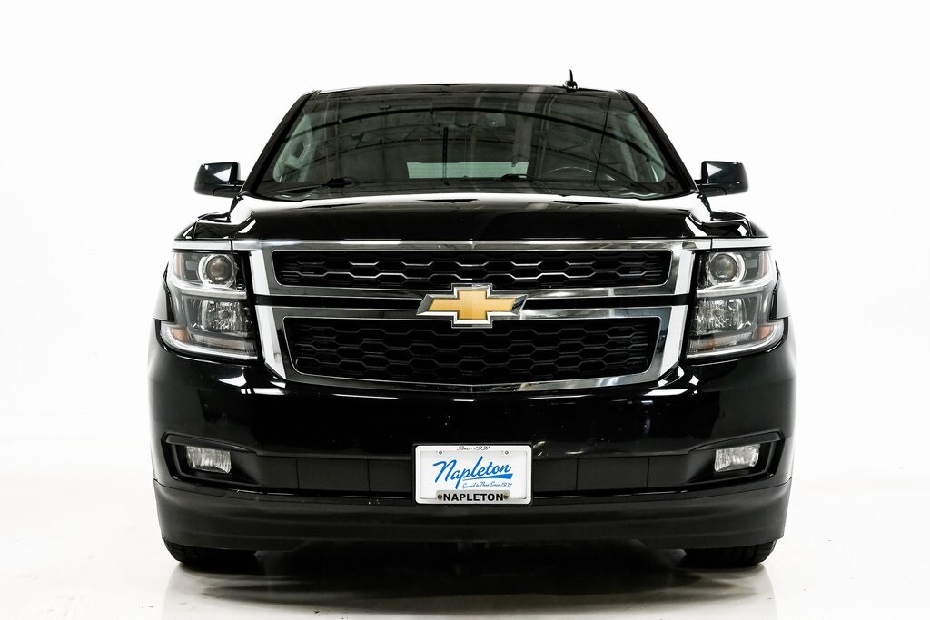 2017 Chevrolet Tahoe LT photo 3