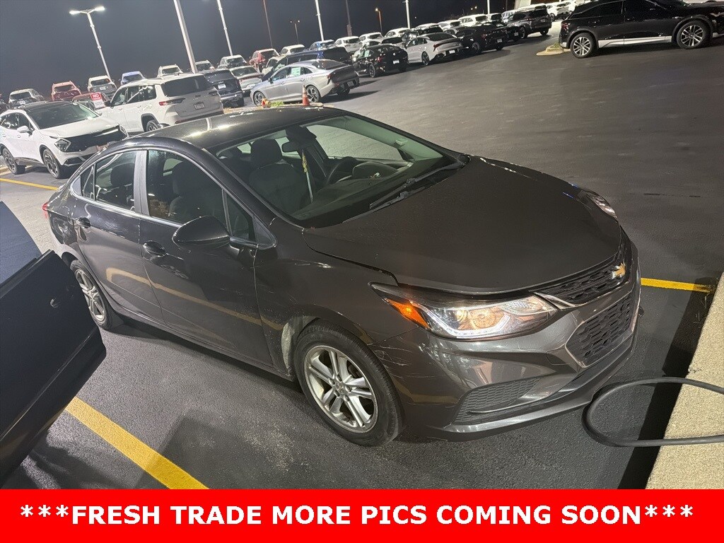 Used 2017 Chevrolet Cruze LT Sedan