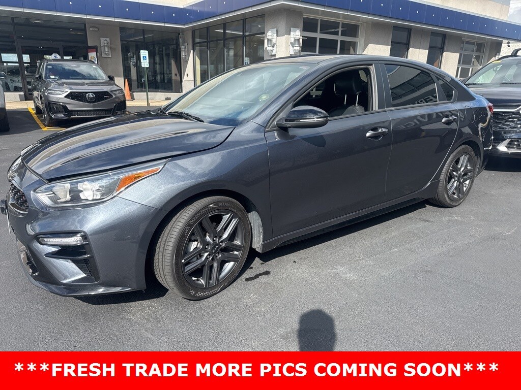 2021 Kia Forte GT-Line photo 2