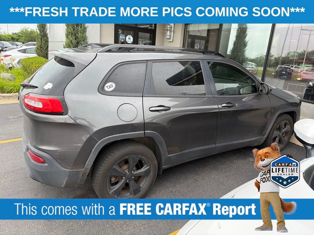 Used 2016 Jeep Cherokee Latitude SUV