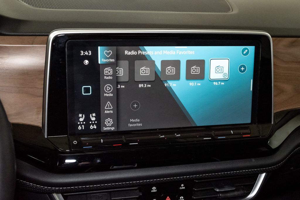 2024 Volkswagen Atlas SE w/Tech - Photo 17