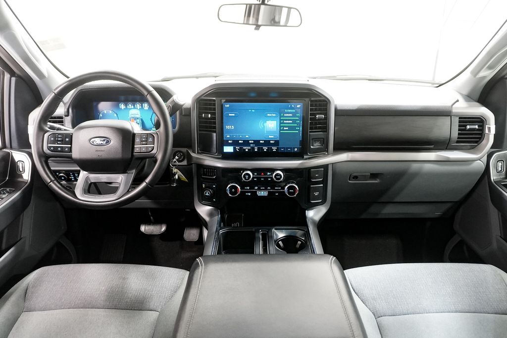 2025 Ford F-150 XLT - Photo 28