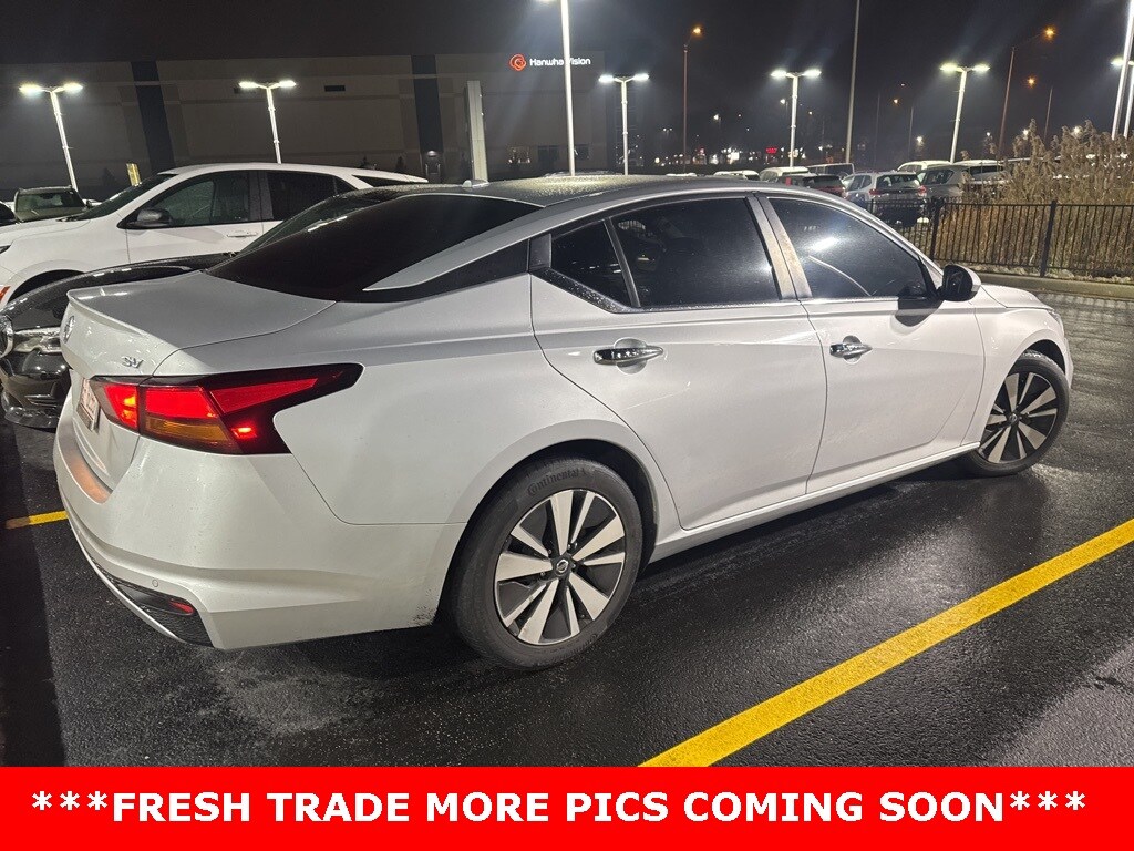 2022 Nissan Altima 2.5 SV photo 3