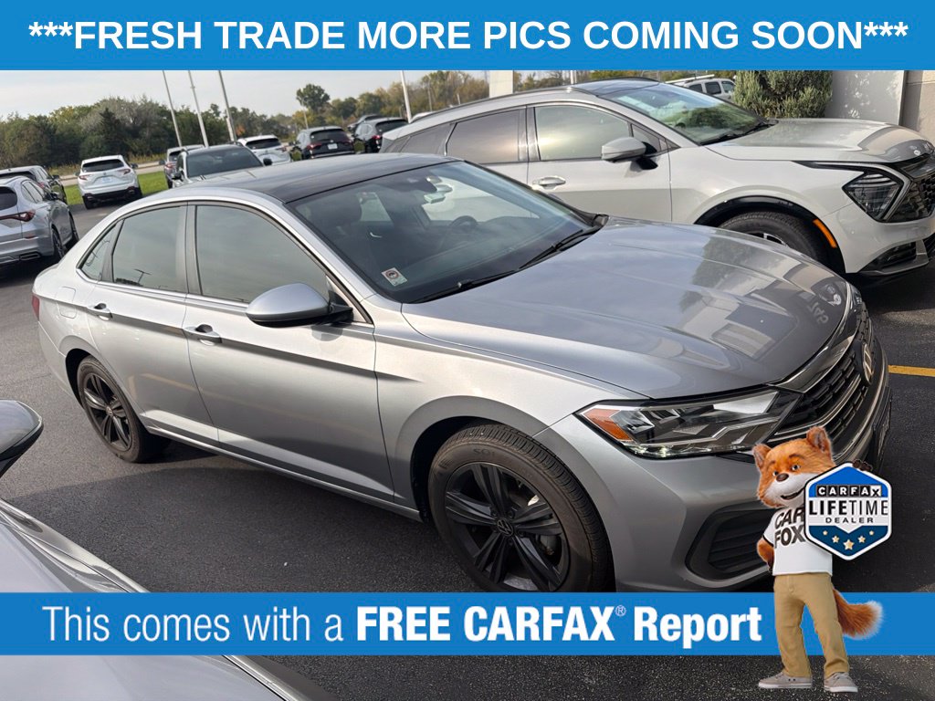 Used 2024 Volkswagen Jetta 1.5T SE Sedan