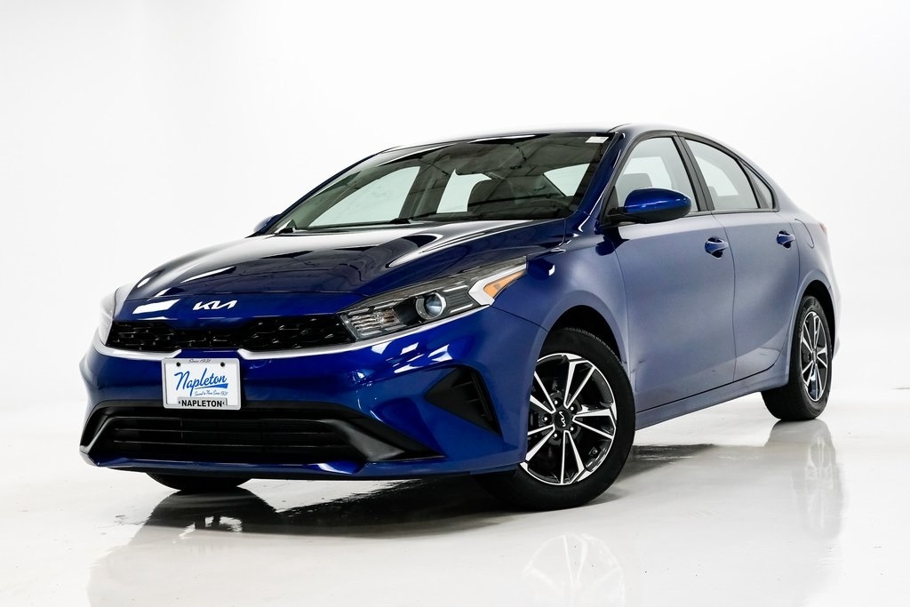 Used 2023 Kia Forte LXS Sedan