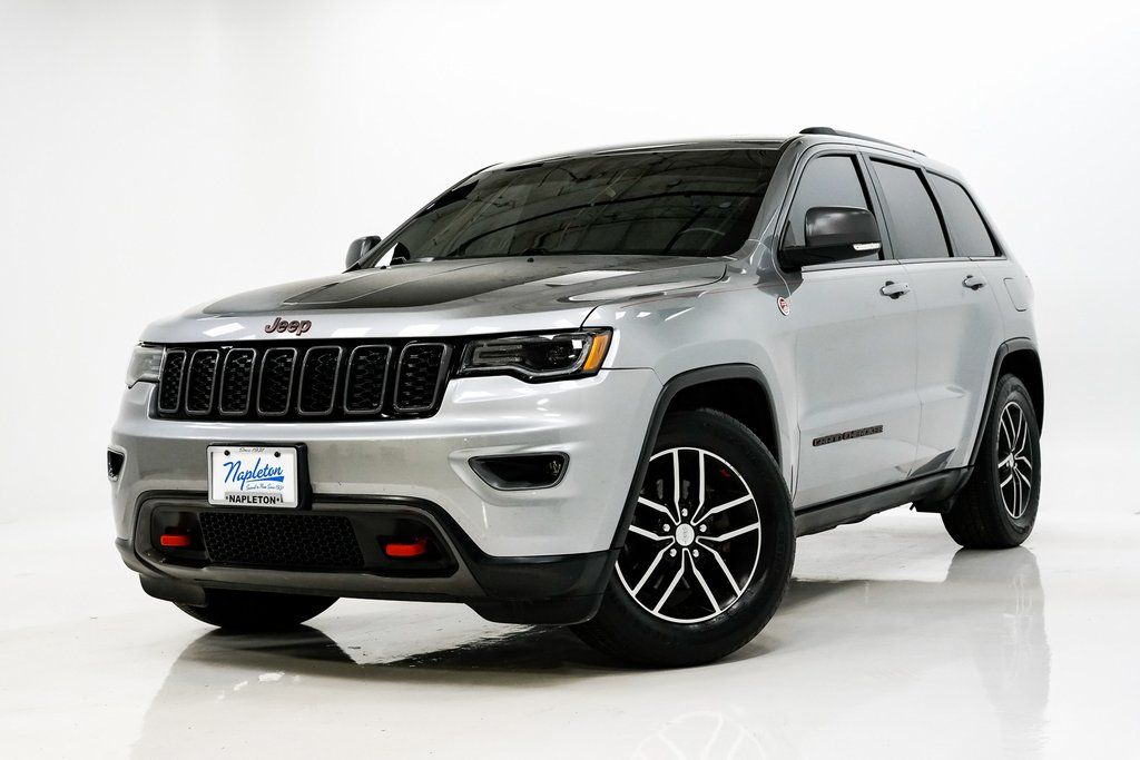 2017 Jeep Grand Cherokee Trailhawk's photo