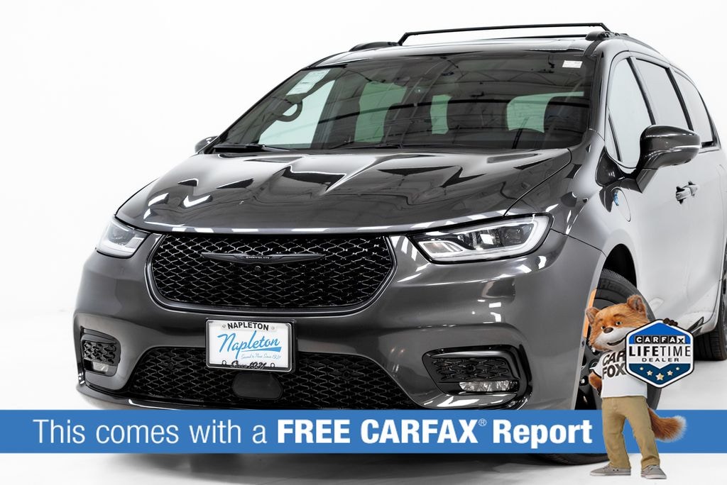 Used 2022 Chrysler Pacifica Hybrid Limited Van Passenger Van