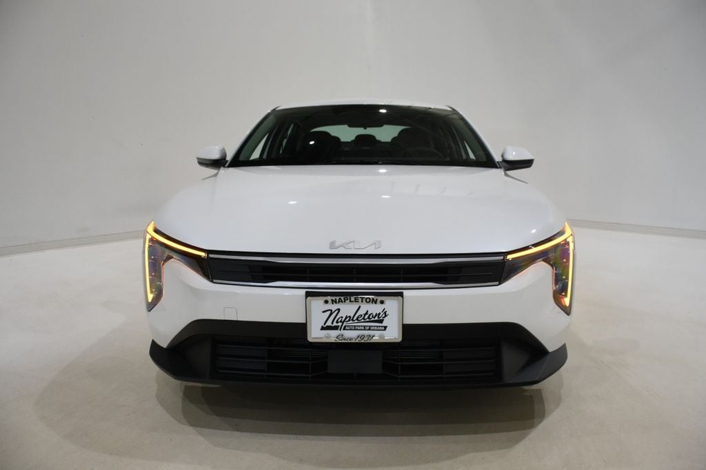 New 2026 Kia K4 LXS Sedan