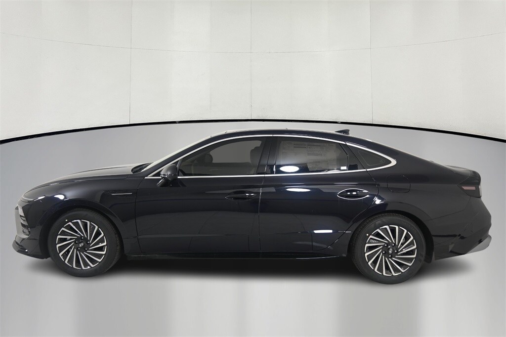 2024 Hyundai Sonata Hybrid Limited photo 4