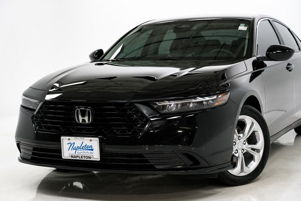 2023 Honda Accord LX photo 2