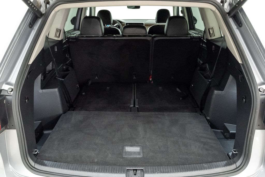 2024 Volkswagen Atlas SE w/Tech - Photo 35