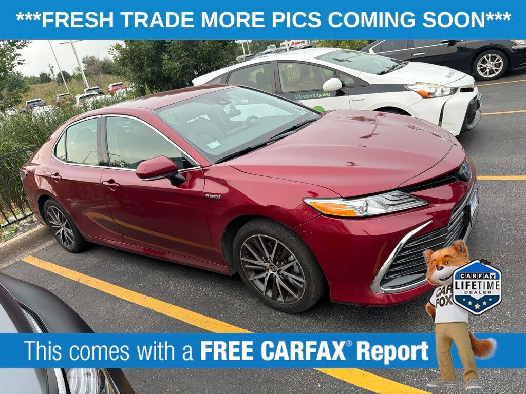 Used 2021 Toyota Camry Hybrid XLE Sedan
