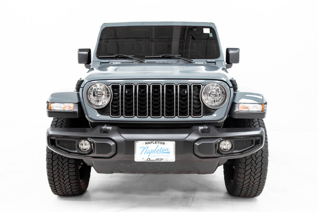 Used 2025 Jeep Gladiator Nighthawk Truck Crew Cab