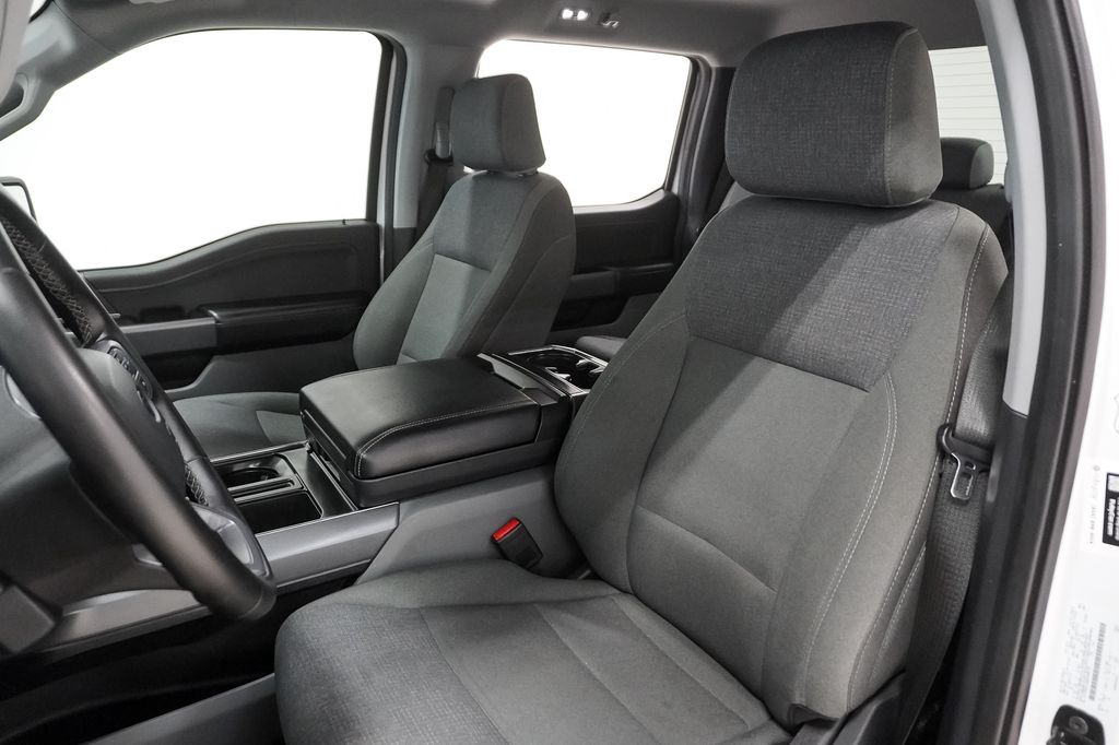 2025 Ford F-150 XLT - Photo 12