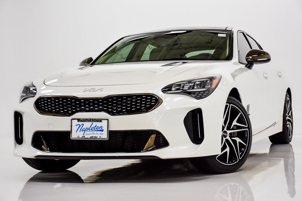 2023 Kia Stinger GT-Line photo 2