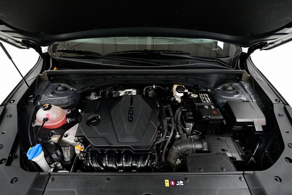 2024 Kia Sorento S photo 3