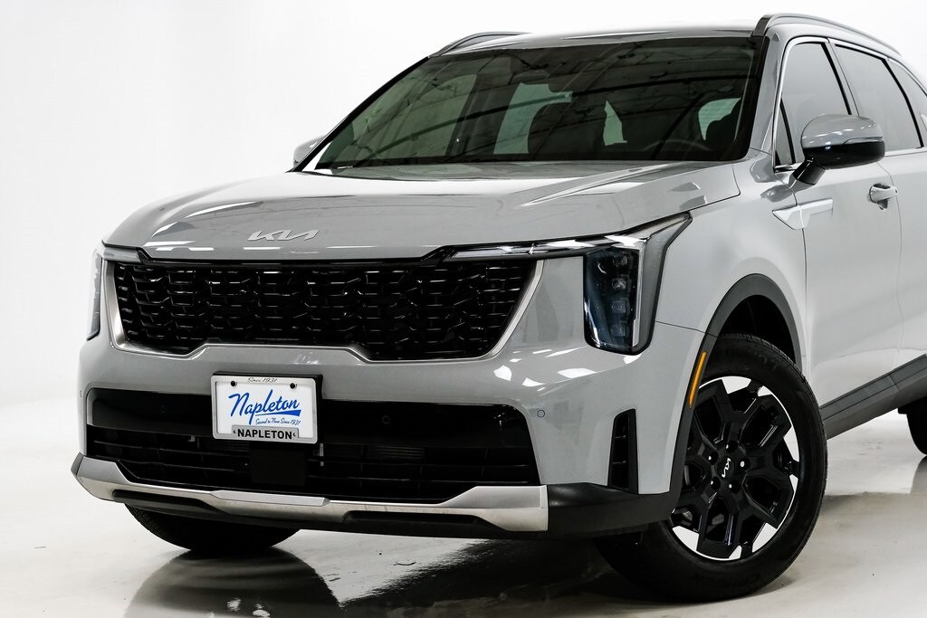 Used 2025 Kia Sorento S SUV