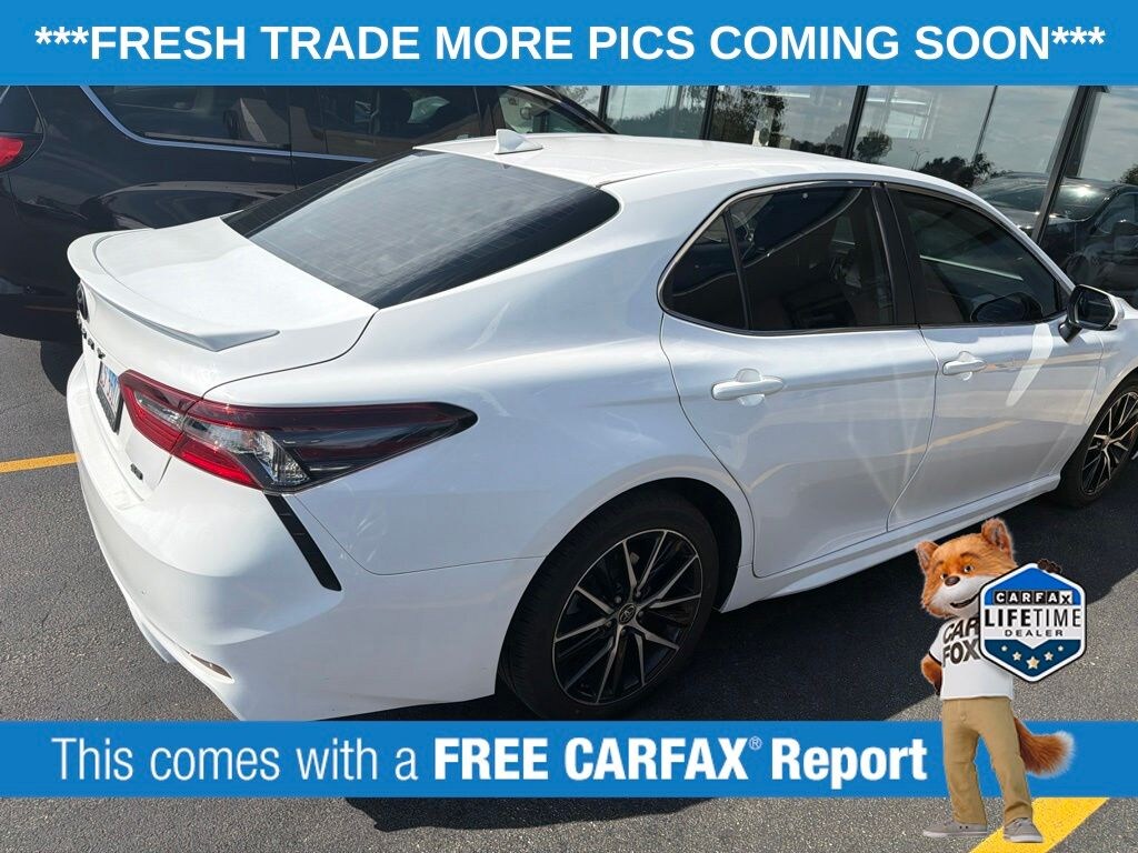 Used 2021 Toyota Camry SE Sedan