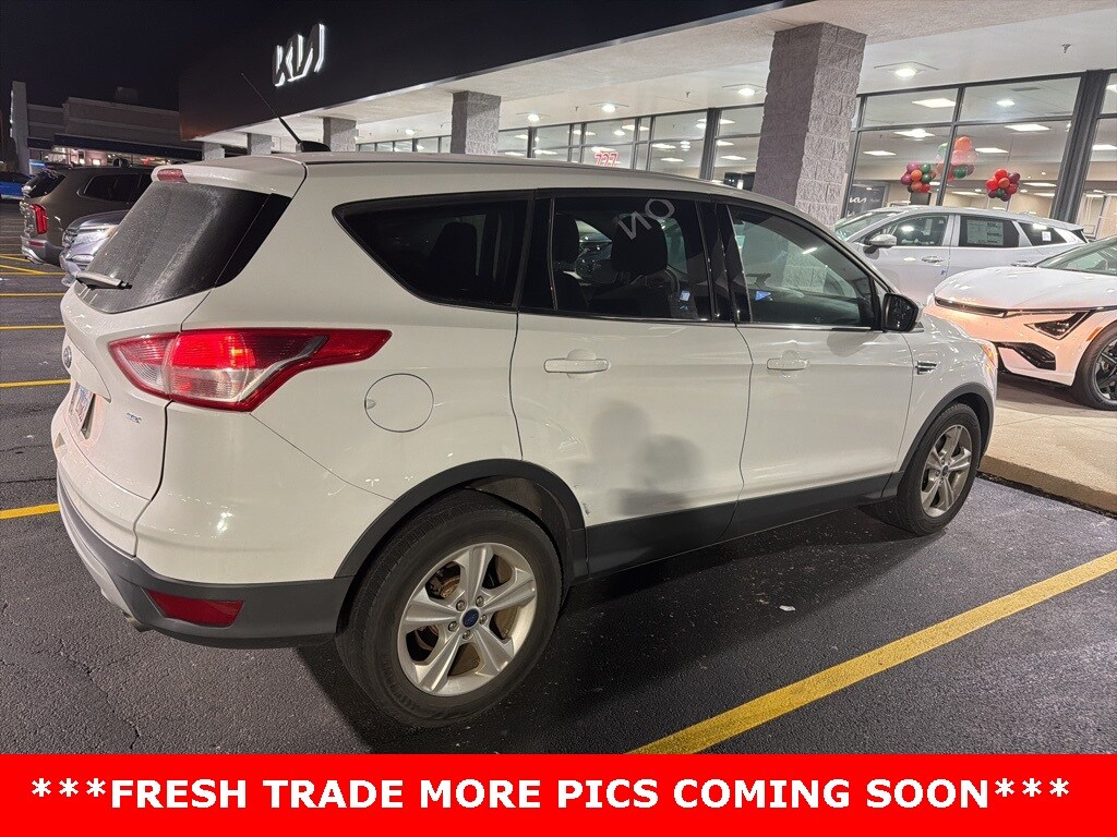 Used 2015 Ford Escape SE SUV