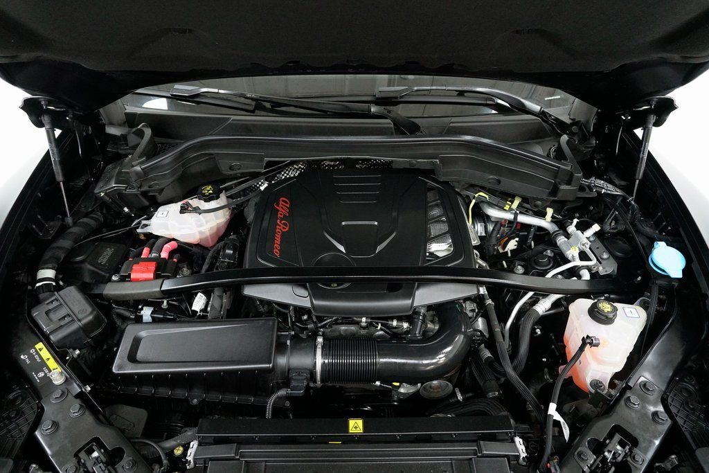 Used 2023 Alfa Romeo Stelvio Veloce SUV