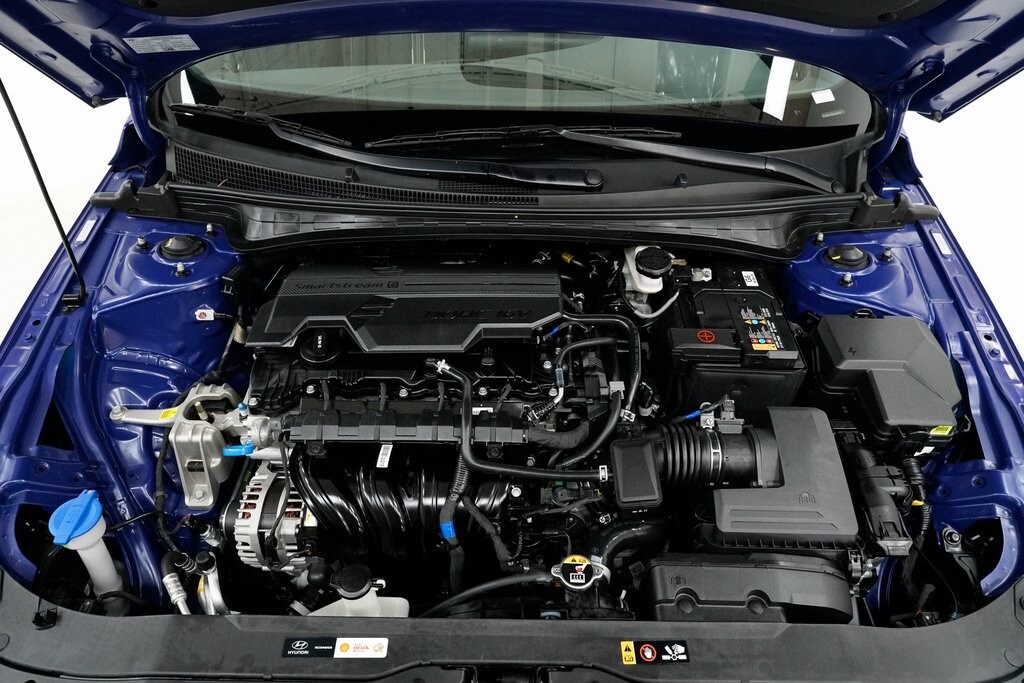 2025 Hyundai Elantra SEL Convenience photo 3