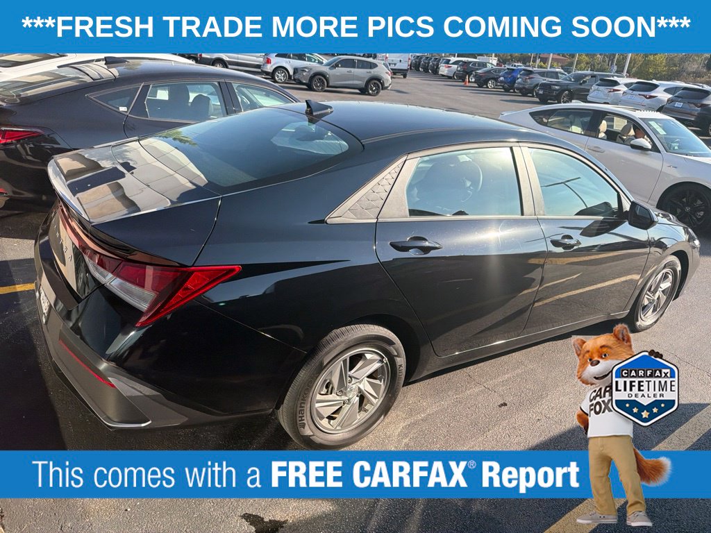 Used 2024 Hyundai Elantra SE Sedan