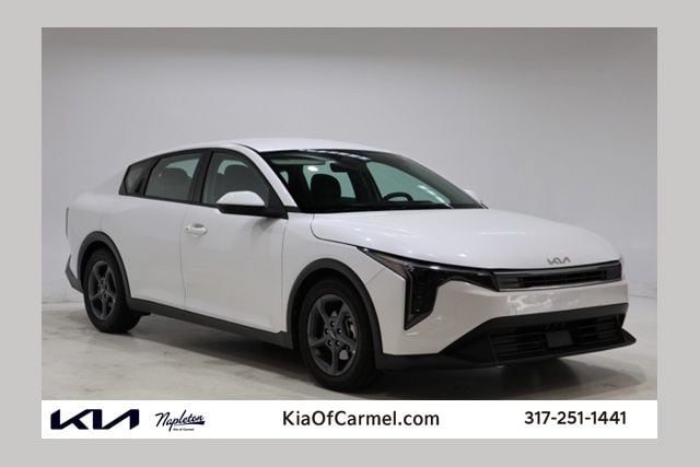 2025 Kia K4 LXS AT's photo