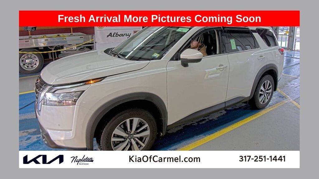 Used 2024 Nissan Pathfinder SL SUV