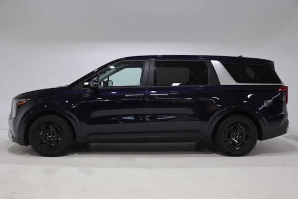 Used 2025 Kia Carnival LXS Minivan/Van