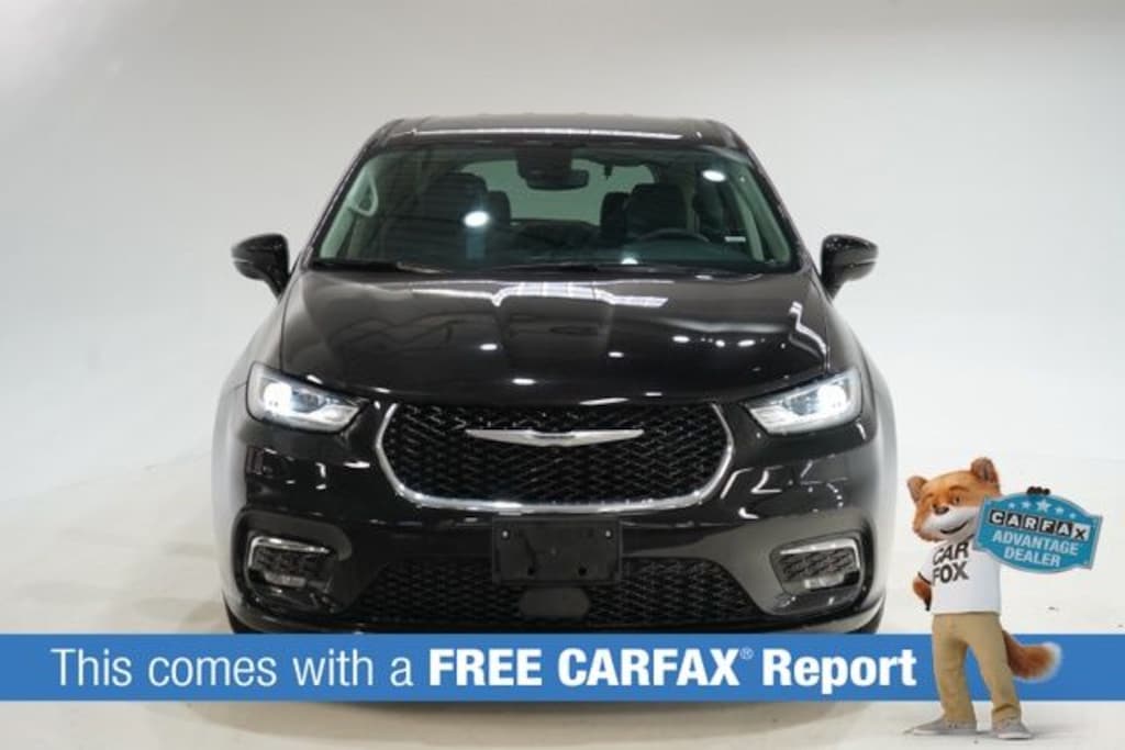 Used 2024 Chrysler Pacifica Touring L Minivan/Van