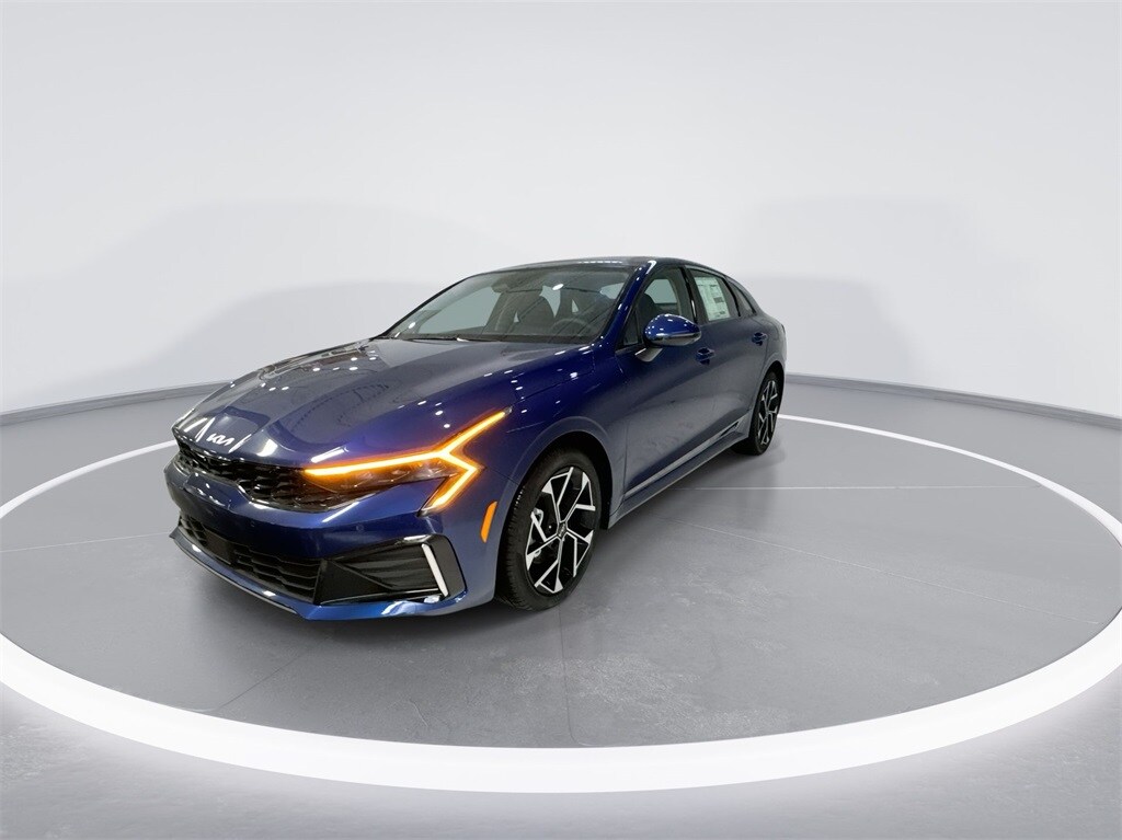 2025 Kia K5 EX photo 3