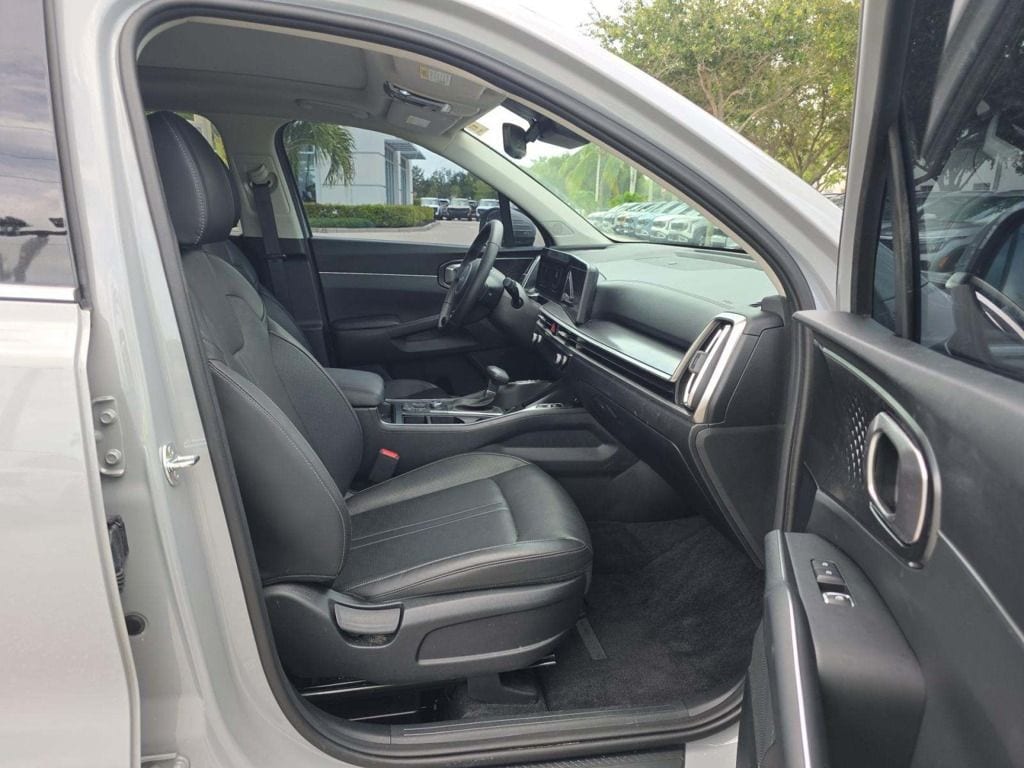 Used 2024 Kia Sorento S SUV