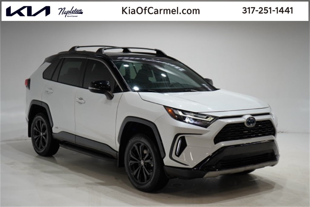 2023 Toyota RAV4 XSE's photo